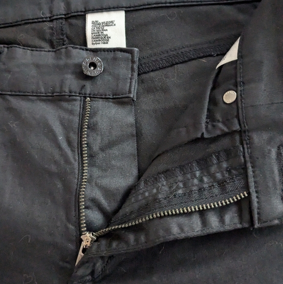 Vintage 2000's, H&M, dark black, a bit strechy, skinny jeans. - Picture 5 of 9